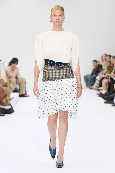 Look 43